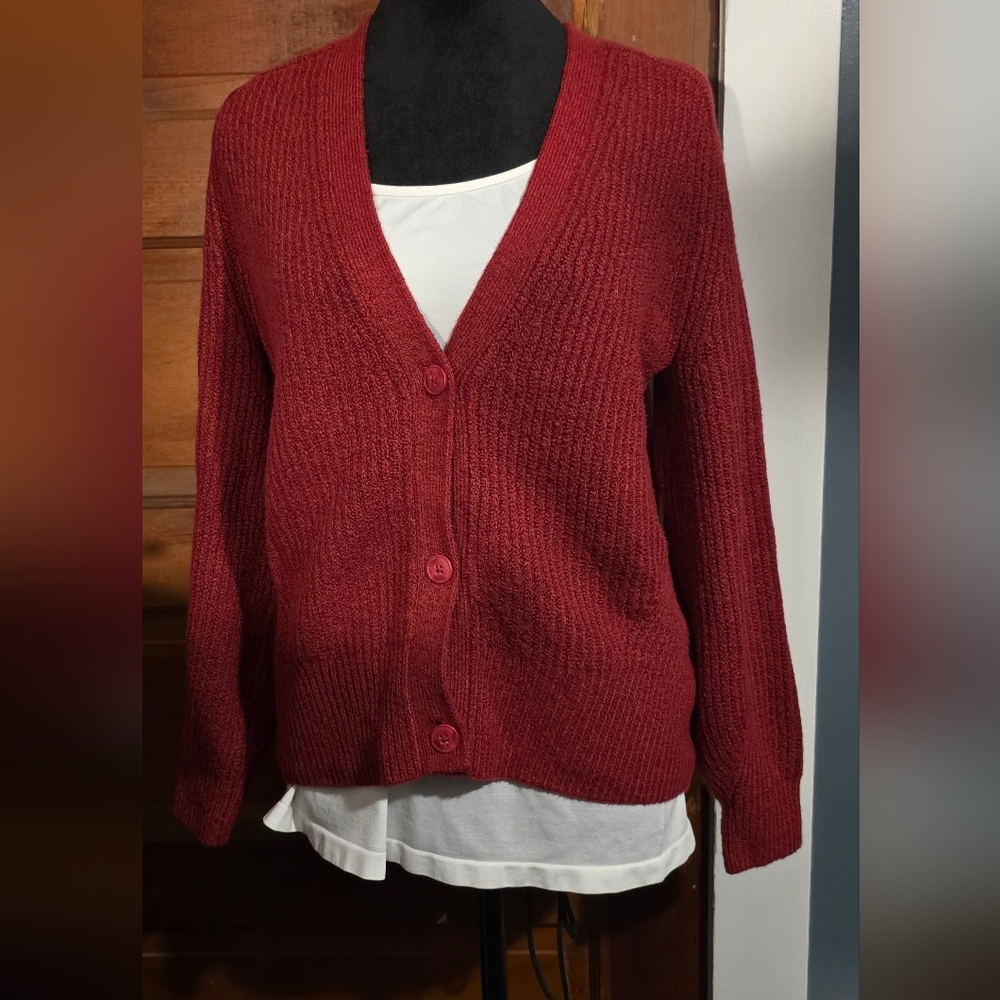 5 For 25$ Amazon Essentials Women's Deep Red Cardigan